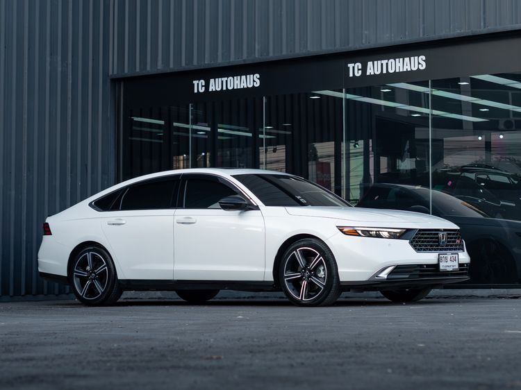 Honda Accord 2024.0 มือสอง ไฮบริด ไมล์ ไมล์แท้ เครดิตดีออกรถ 0 บาท