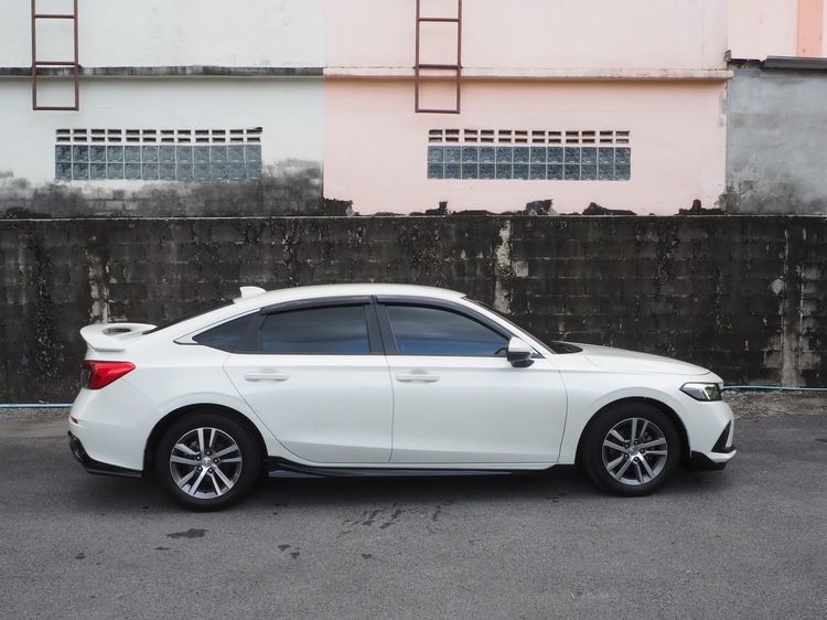 Honda Civic 2023.0 มือสอง เบนซิน ไมล์ ฟรีดาวน์ ไมล์แท้ - Image 4