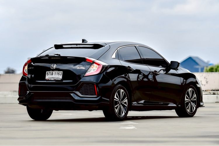 Honda Civic 2017.0 มือสอง เบนซิน ไมล์  จัดไฟแนนซ์ได้ มือเดียว - Image 2