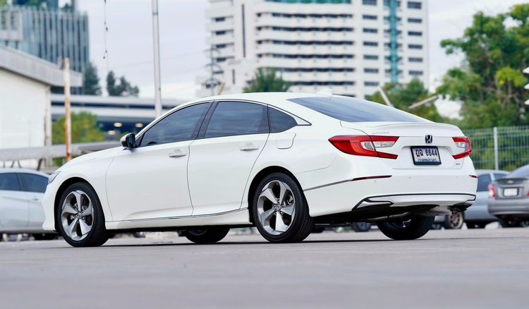 Honda Accord 2022.0 มือสอง ไฮบริด ไมล์  จัดไฟแนนซ์ได้ สภาพนางฟ้า - Image 4