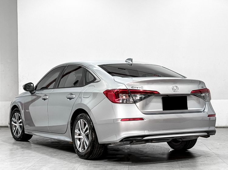Honda Civic 2021.0 มือสอง เบนซิน ไมล์ จัดไฟแนนซ์ได้ เครดิตดีออกรถ 0 บาท - Image 4
