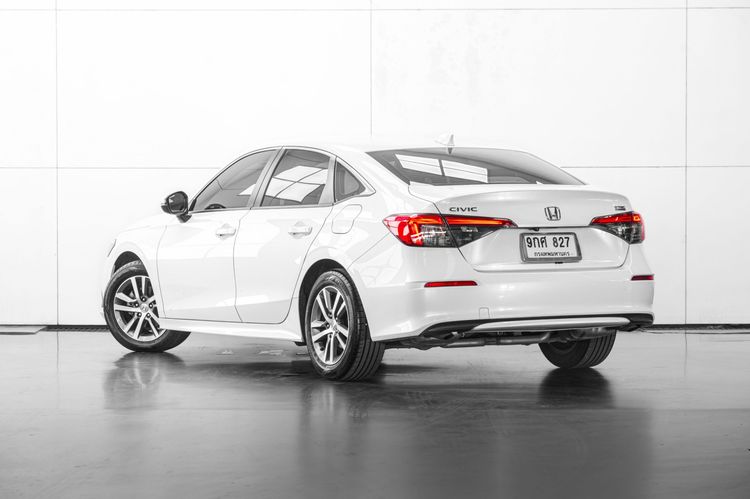 Honda Civic 2021.0 มือสอง เบนซิน ไมล์  สภาพนางฟ้า เครดิตดีออกรถ 0 บาท - Image 4