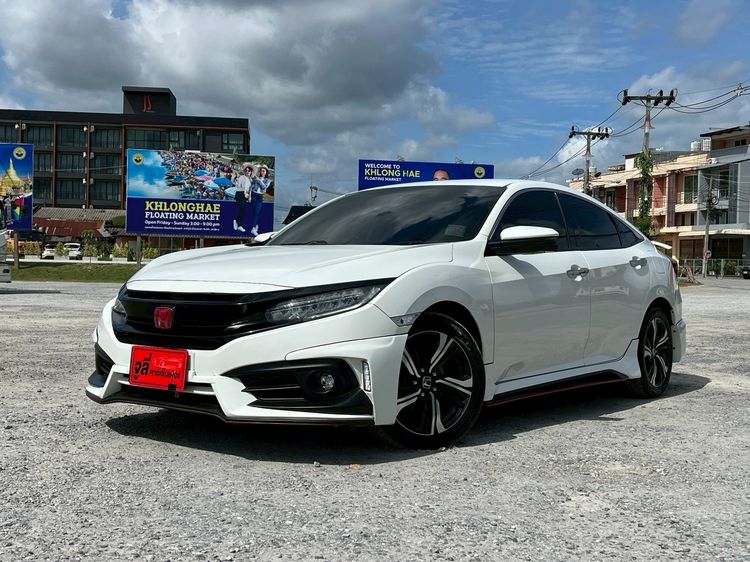 Honda Civic 2018.0 มือสอง เบนซิน ไมล์ รถบ้านแท้ เครดิตดีออกรถ 0 บาท