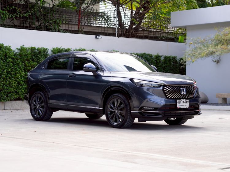 Honda HR-V 2023.0 มือสอง ไฮบริด ไมล์ เครดิตดีออกรถ 0 บาท ไมล์แท้