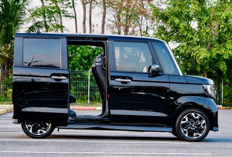 Honda N-Box 2022.0 มือสอง เบนซิน ไมล์ ไมล์แท้ เครดิตดีออกรถ 0 บาท - Image 4